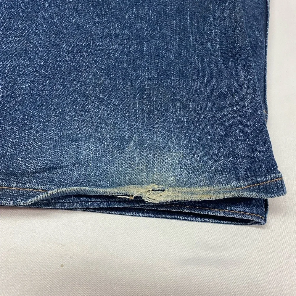 Levi’s Mid Rise Bootcut Denim Blue Jeans Women’s Size 14